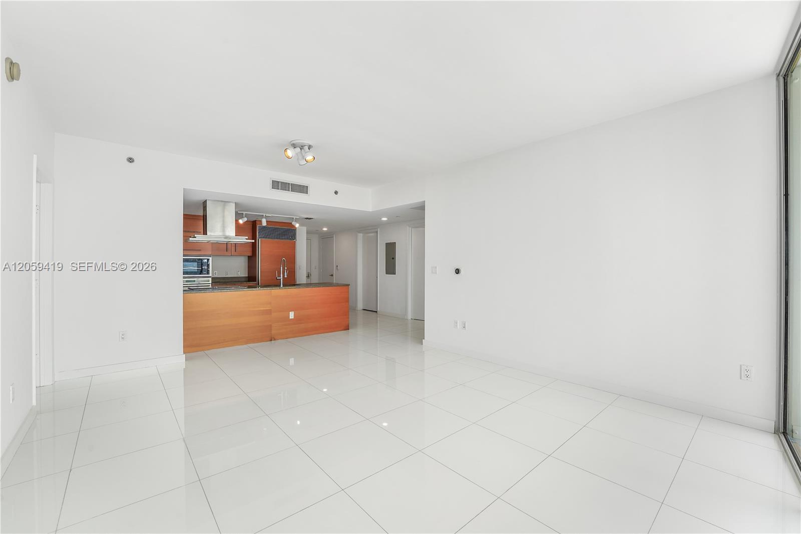 495 Brickell Avenue 3311 Property Photo 9
