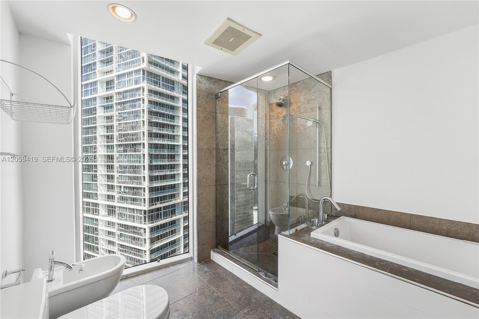 495 Brickell Avenue 3311 Property Photo 16