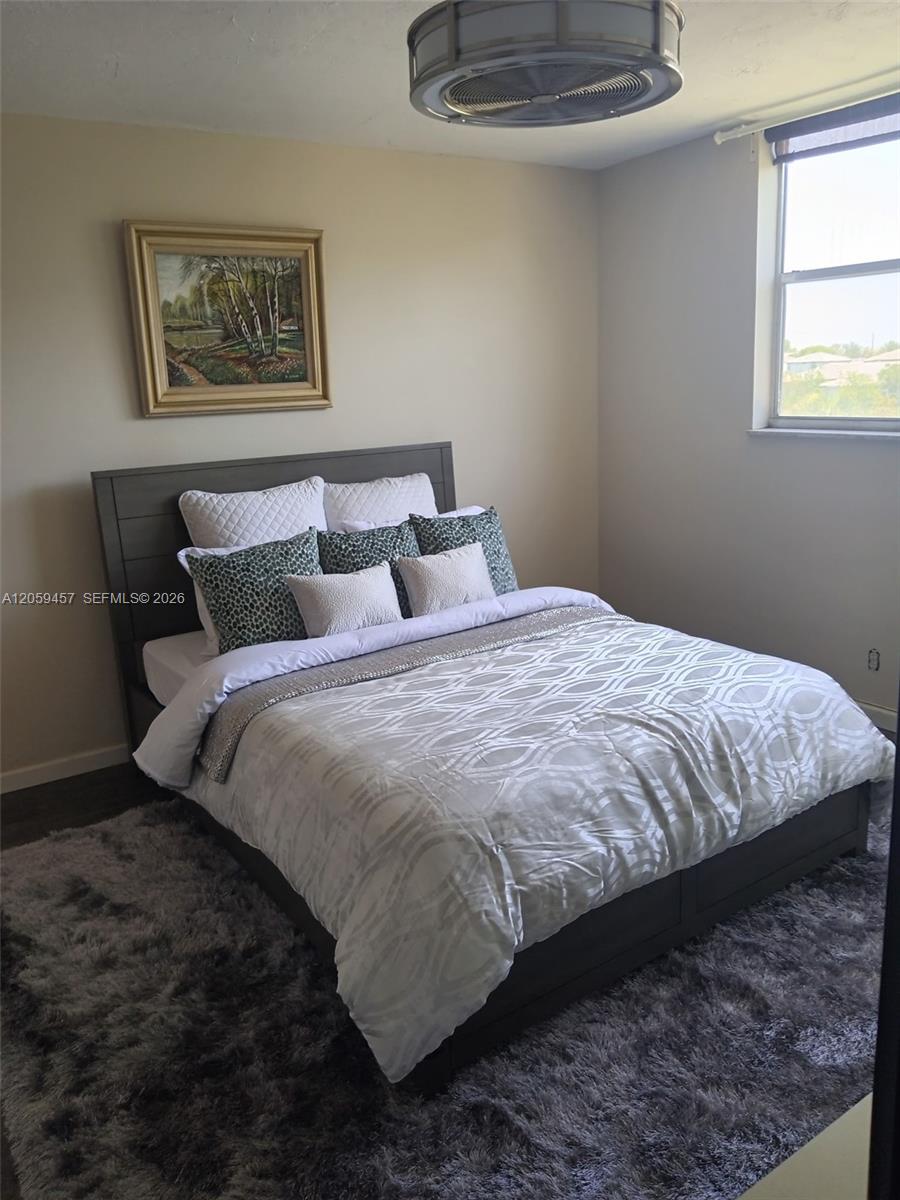 2821 Somerset Drive 312 Property Photo 1
