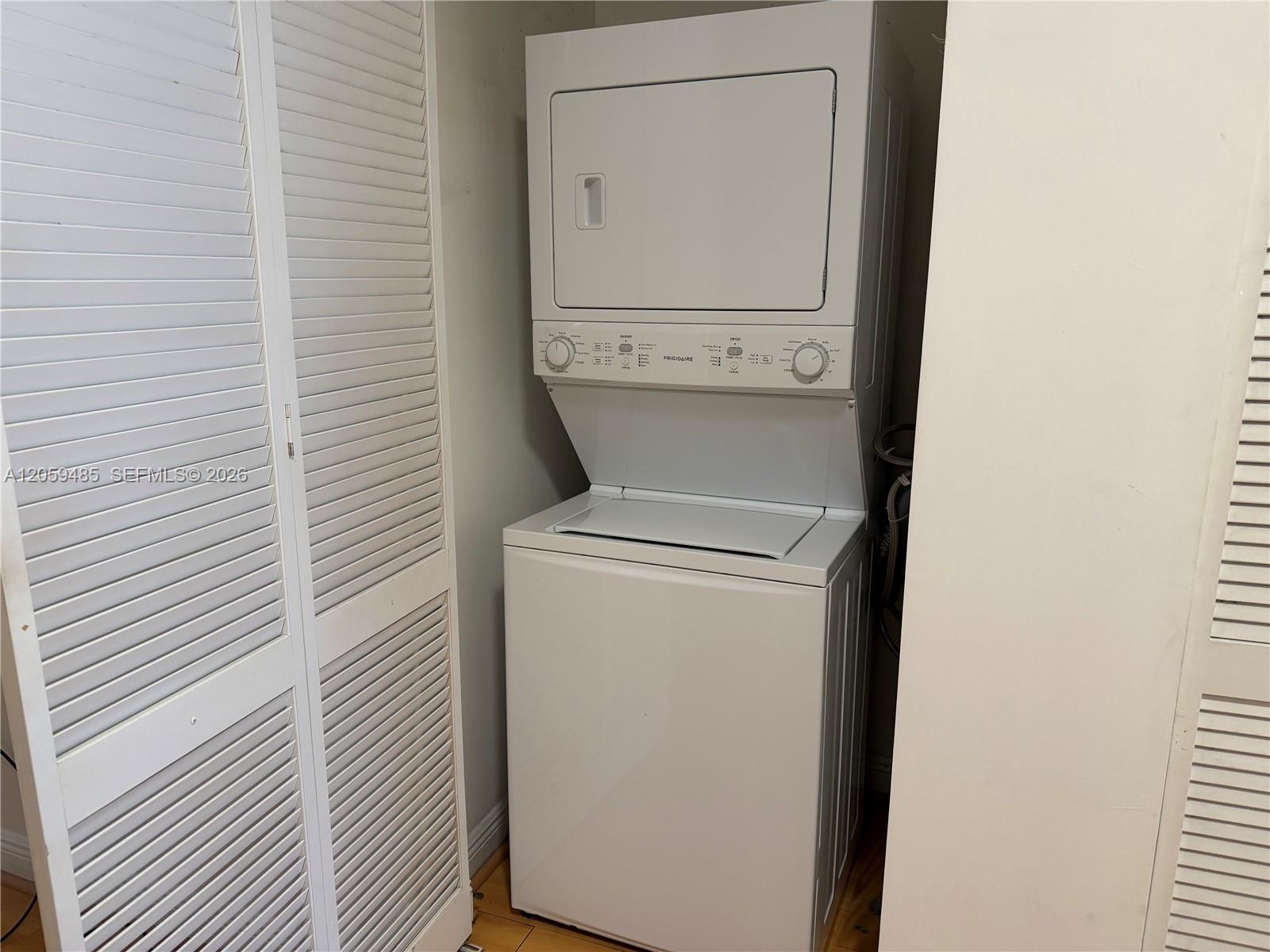 A12059485 Property Photo 35