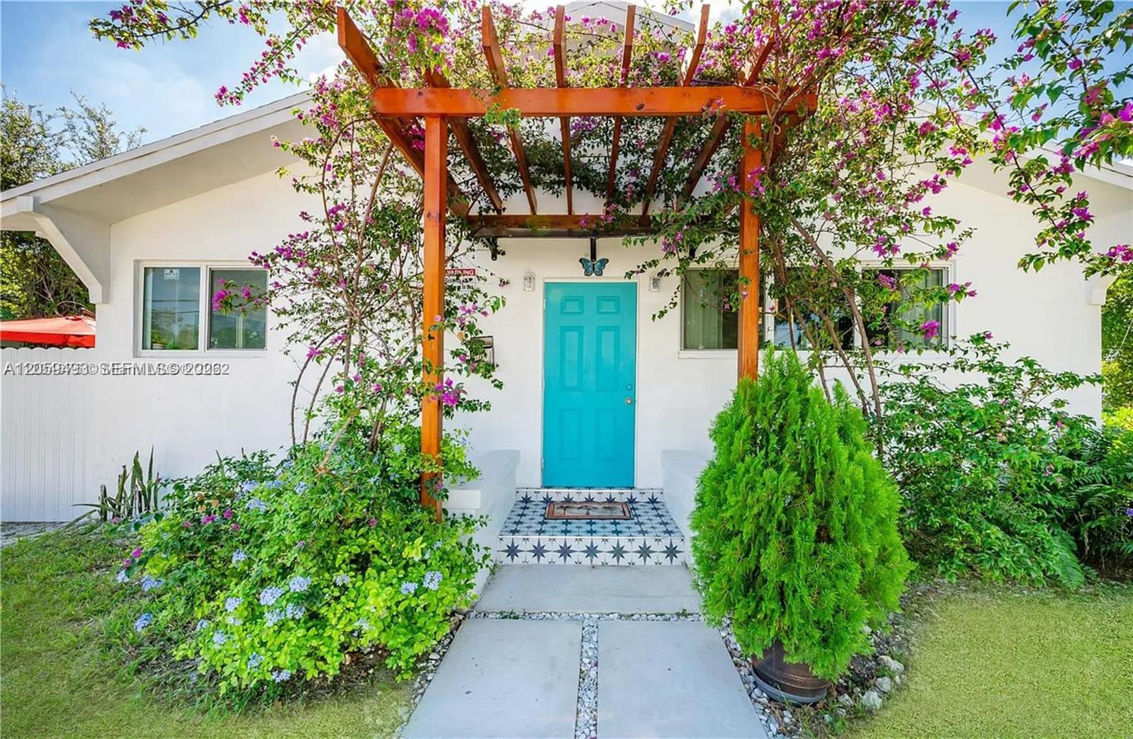 A12059493 Property Photo 3
