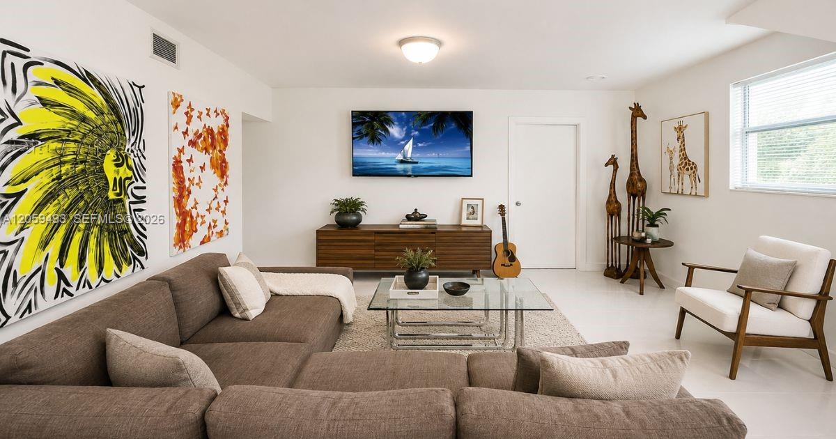 A12059493 Property Photo 4