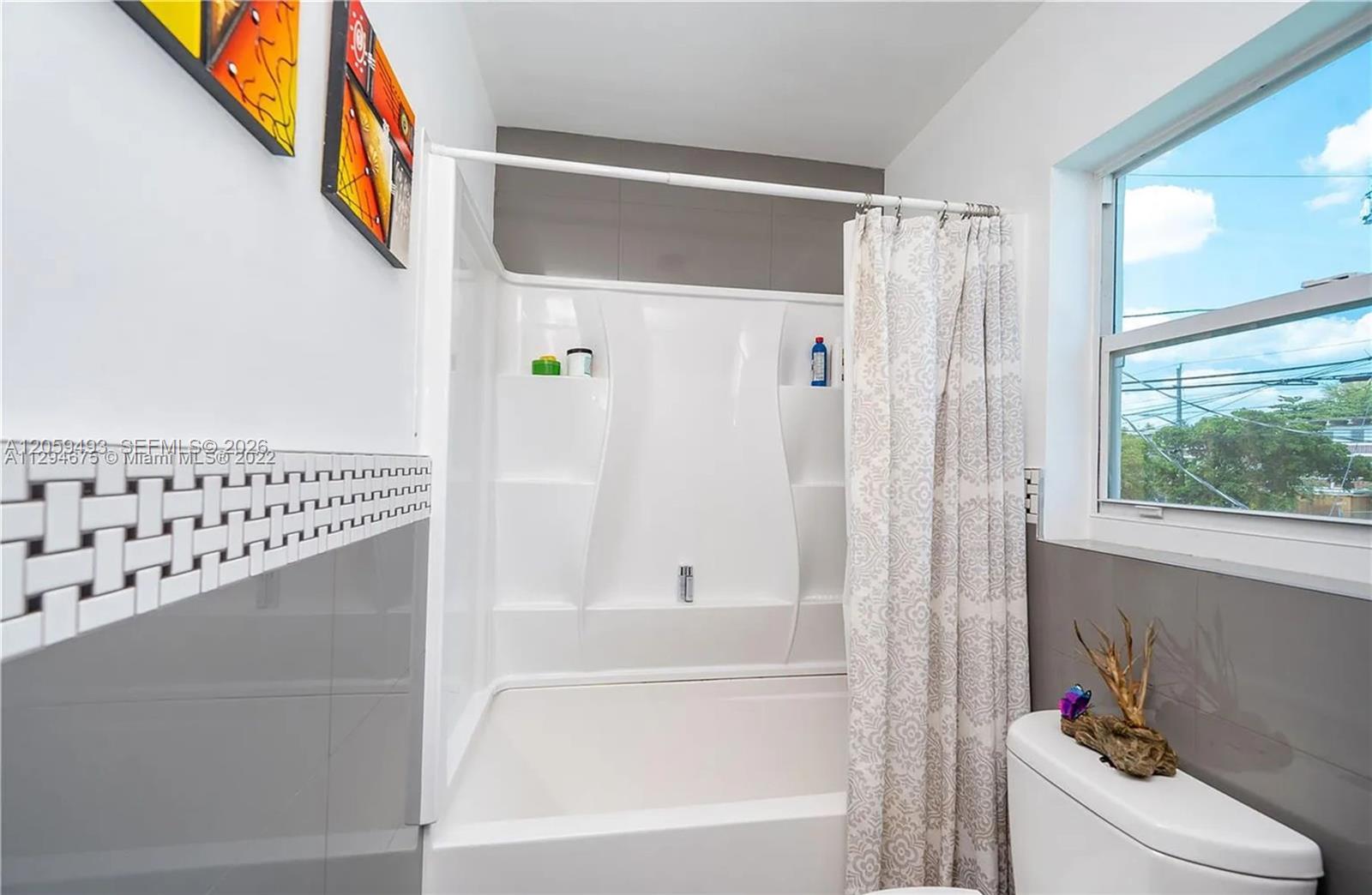 A12059493 Property Photo 19