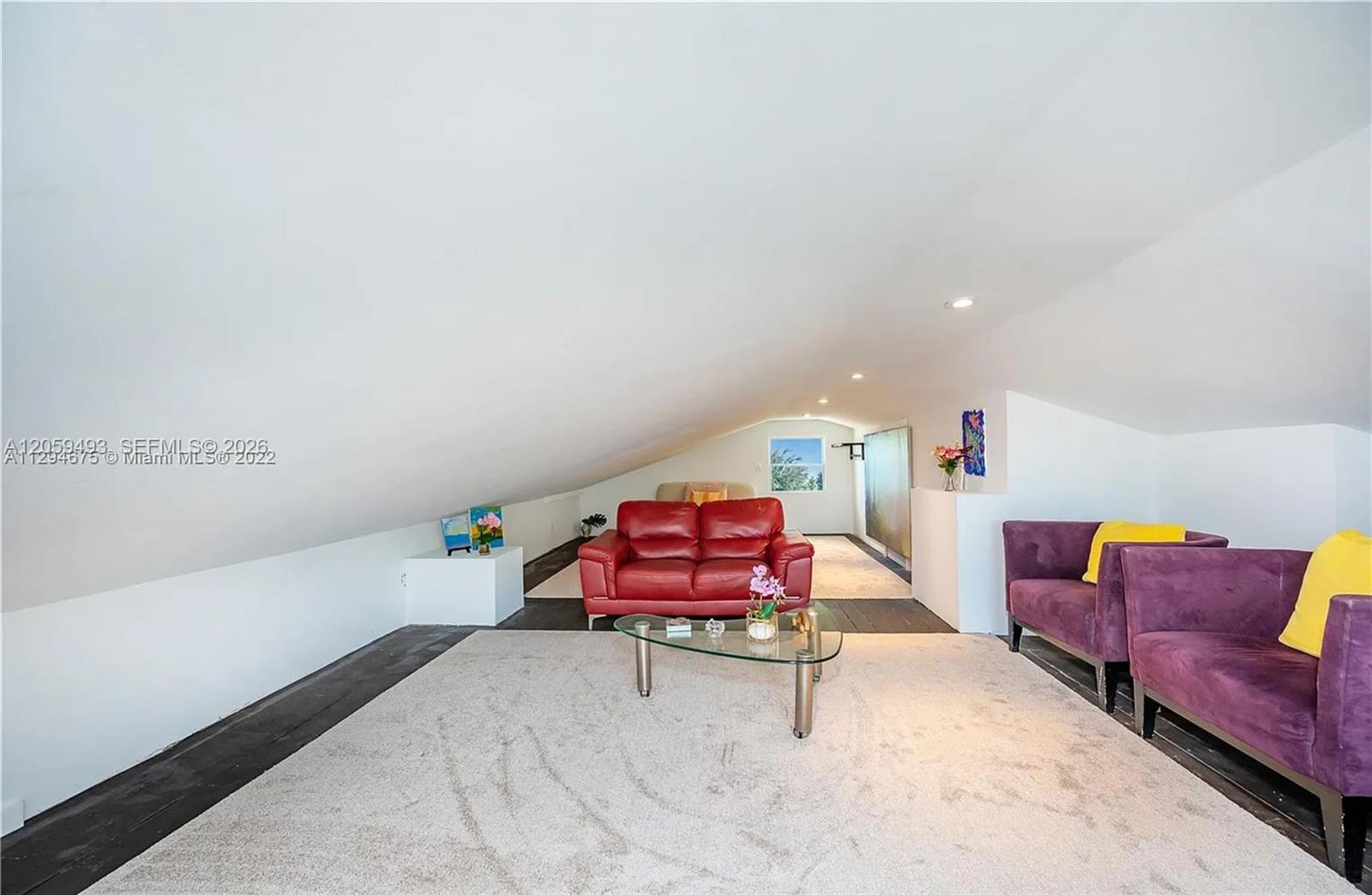 A12059493 Property Photo 21