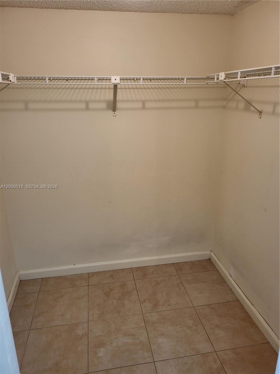 230 Lakeview Drive 207 Property Photo 11