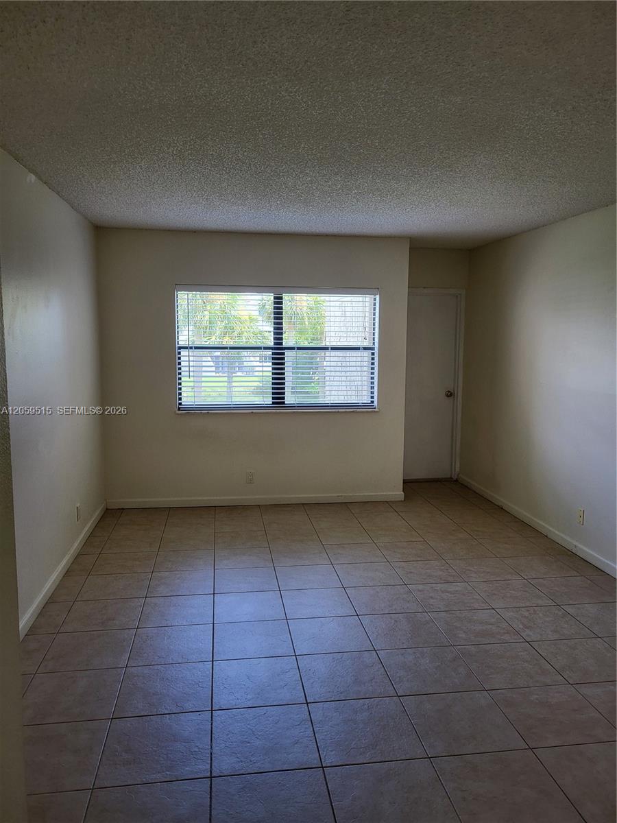 230 Lakeview Drive 207 Property Photo 14