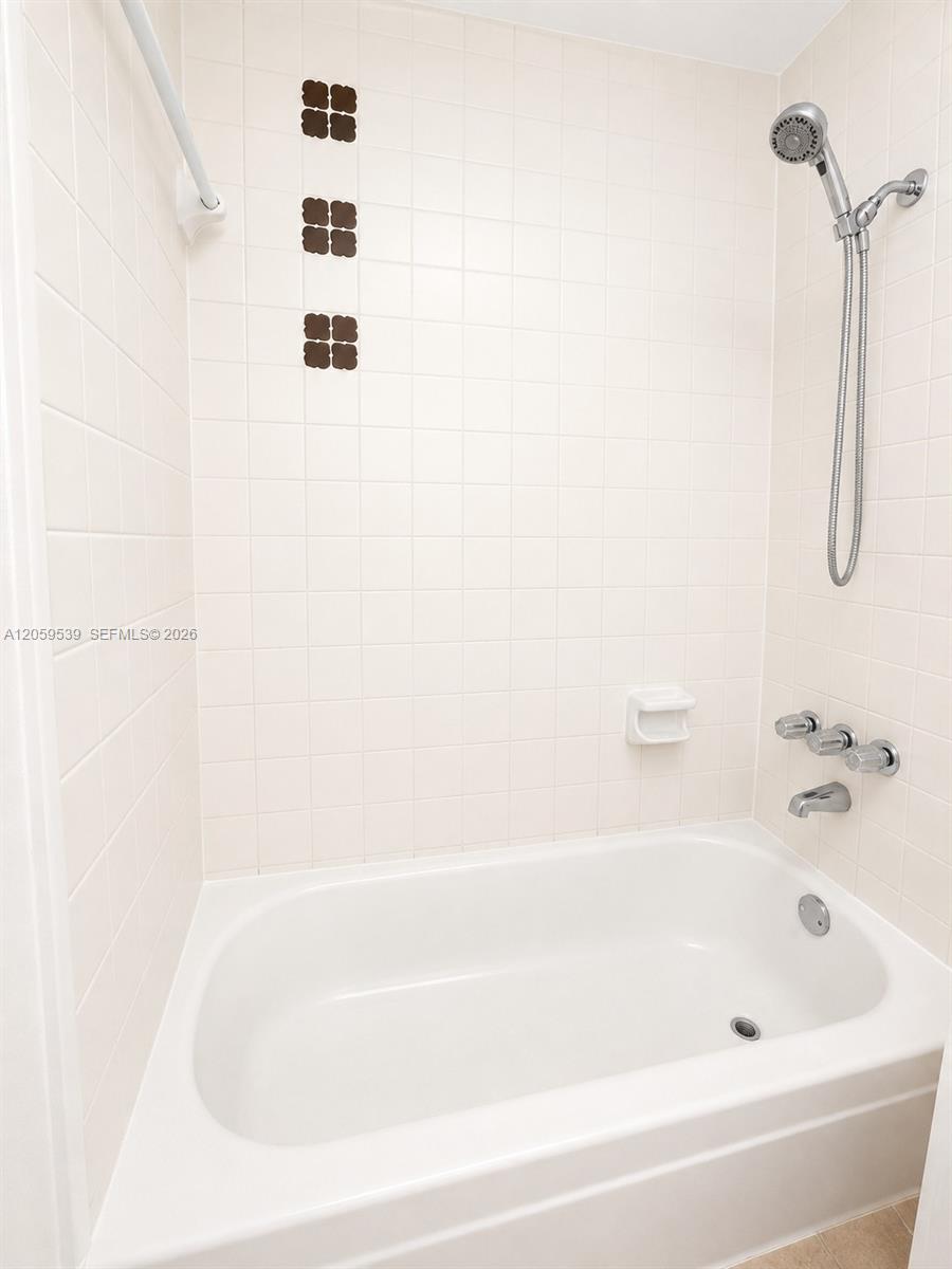 6850 W 14th Court A24 Property Photo 5