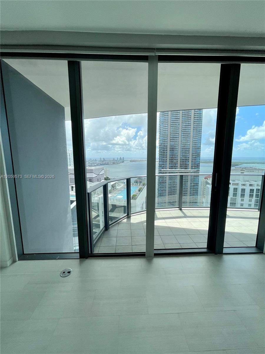 A12059573 Property Photo 19