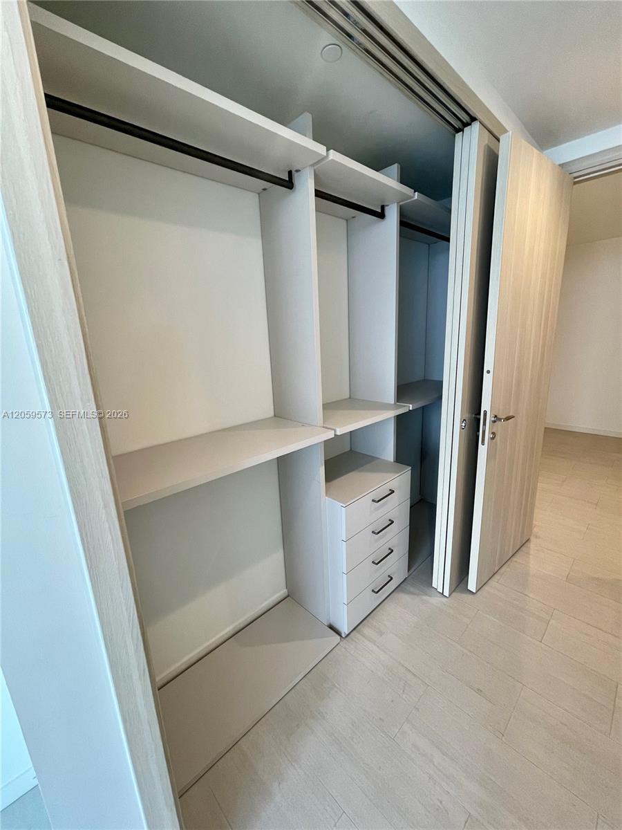 A12059573 Property Photo 35