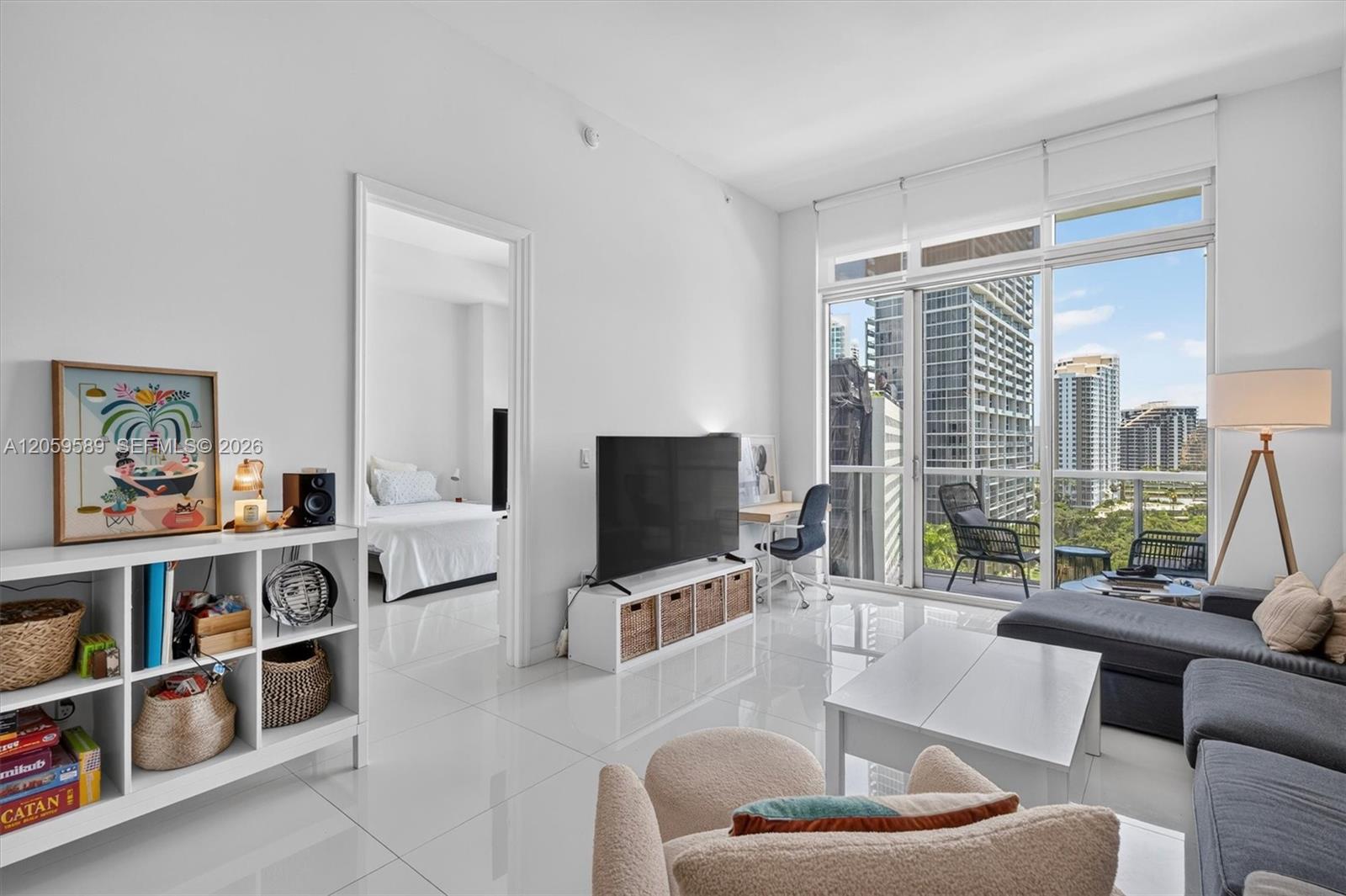 500 Brickell Avenue 1100 Property Photo 2