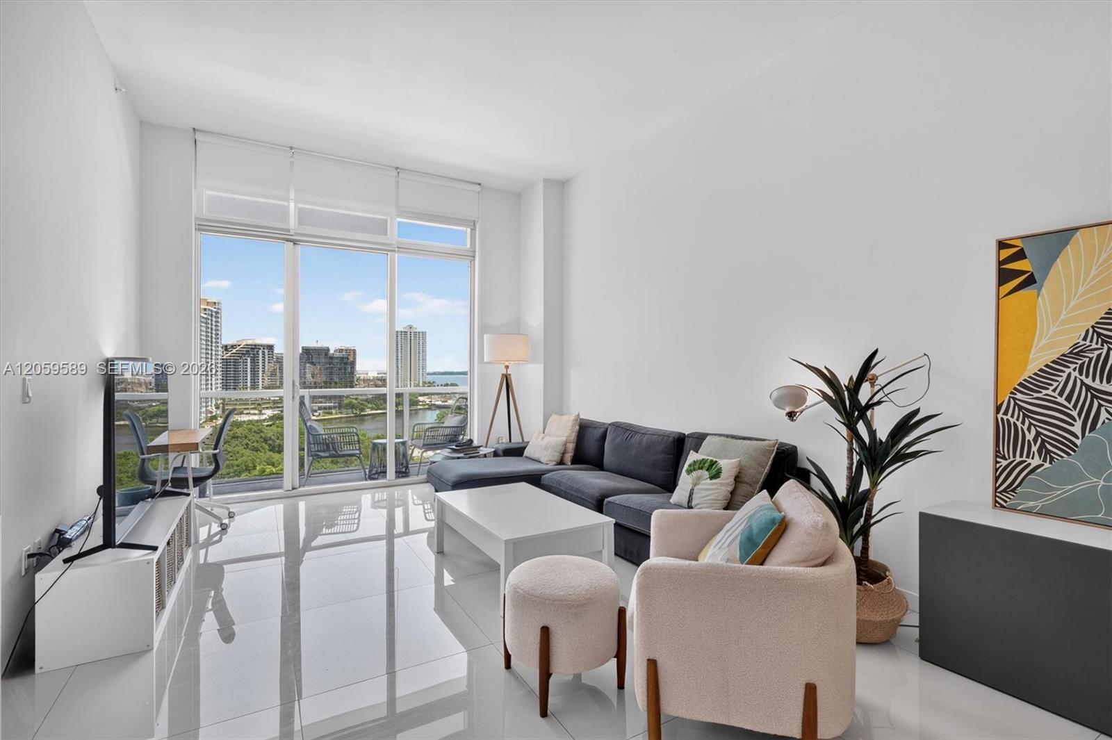 500 Brickell Avenue 1100 Property Photo 3