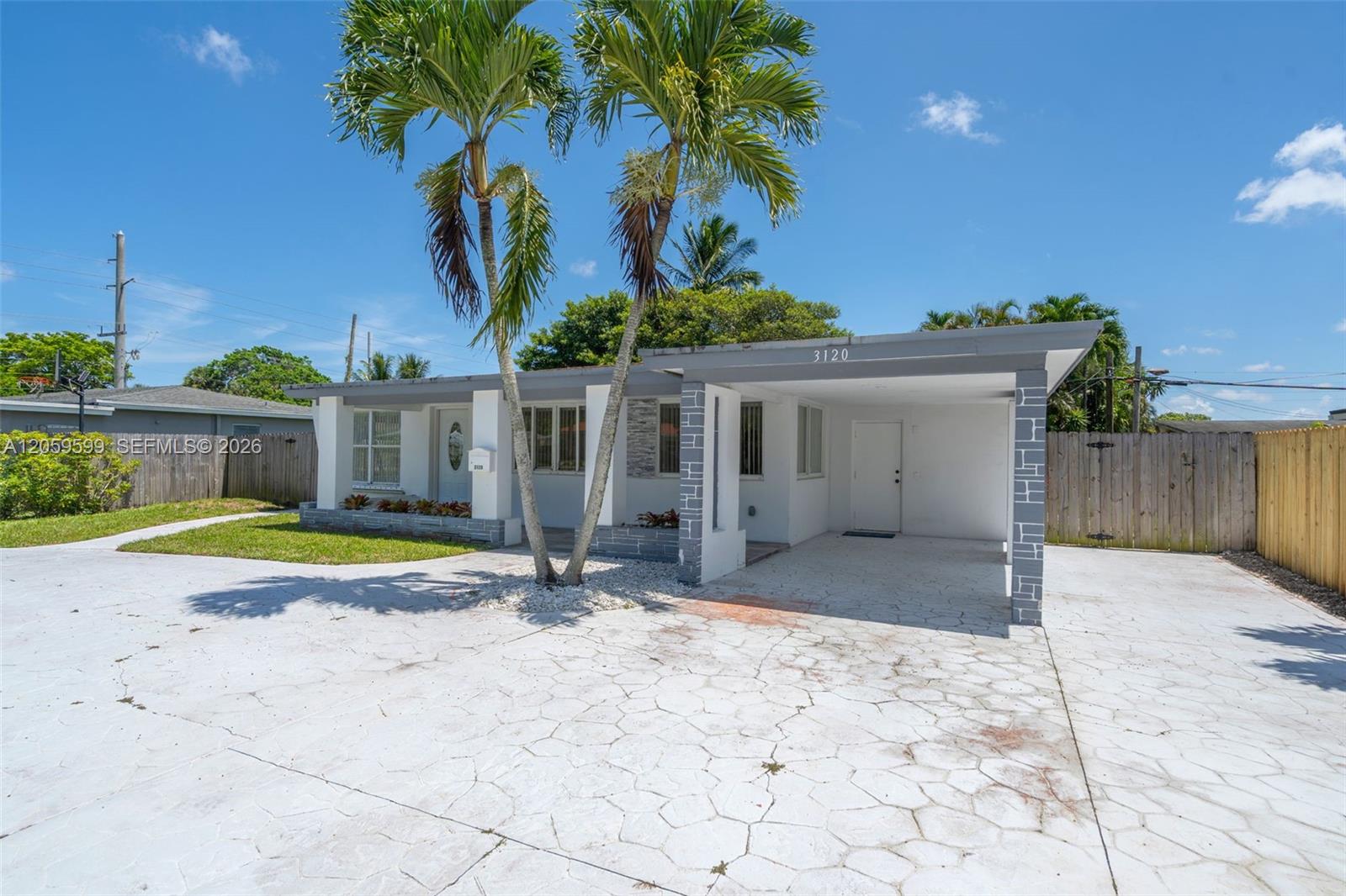 3120 Sw 17th Street Property Photo 2