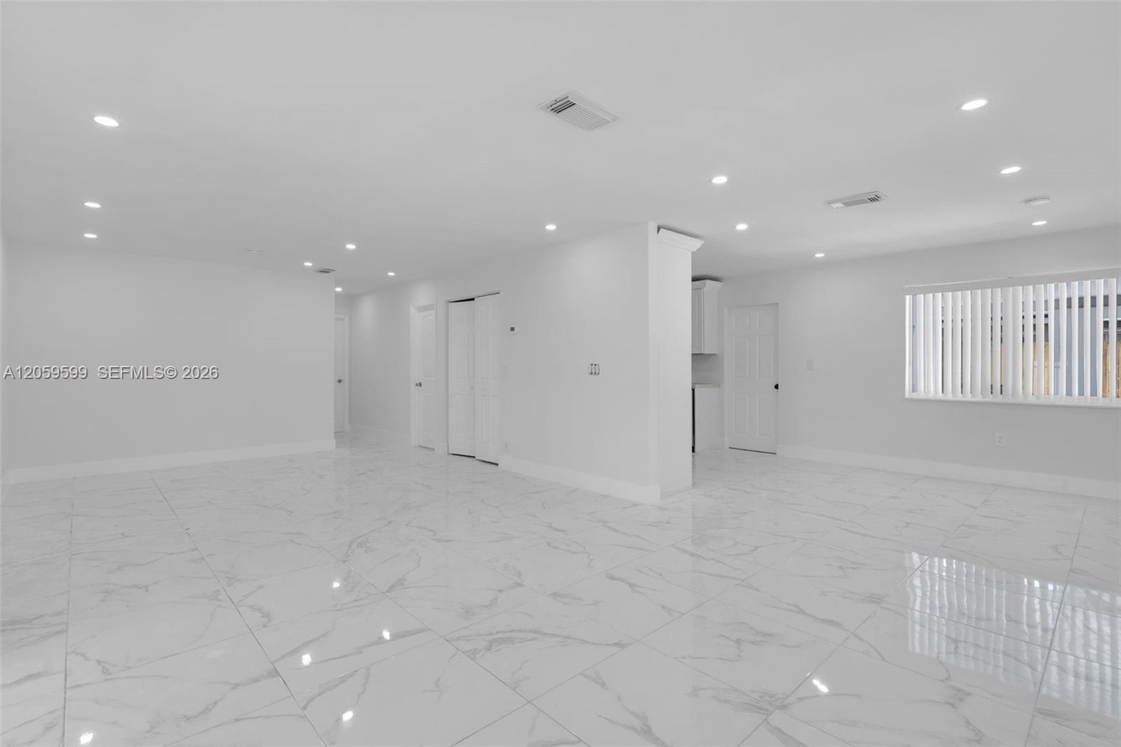 3120 Sw 17th Street Property Photo 3