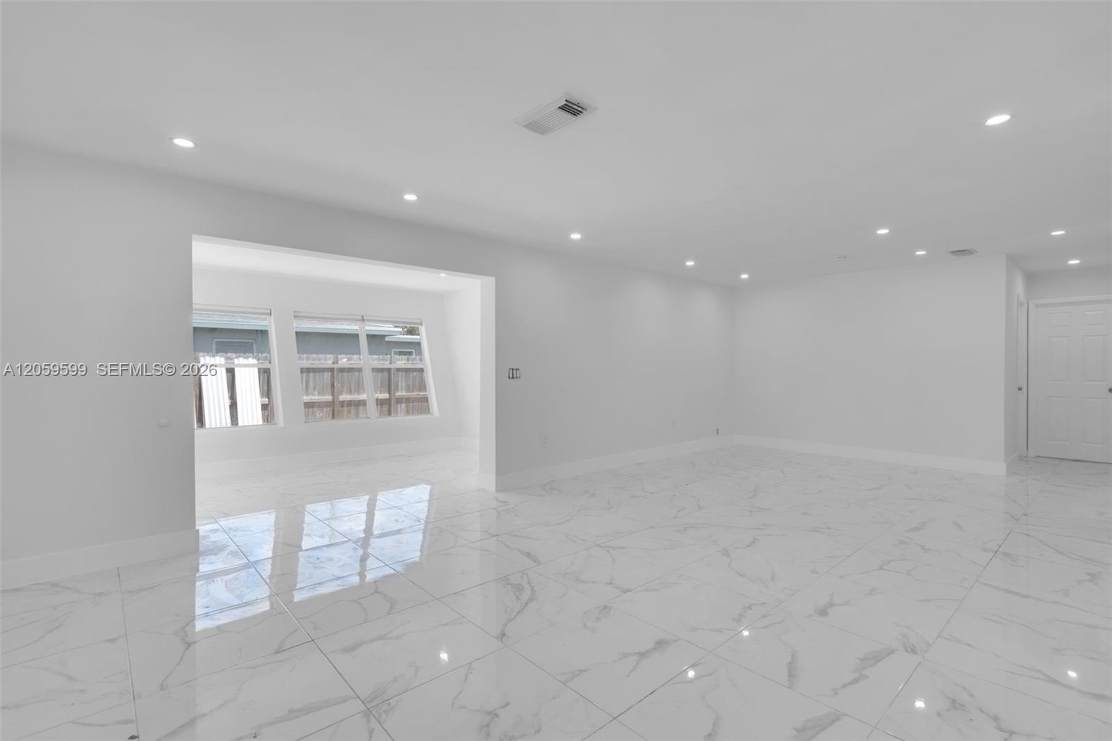 3120 Sw 17th Street Property Photo 4