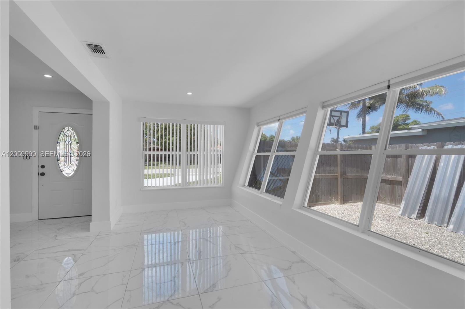 3120 Sw 17th Street Property Photo 9