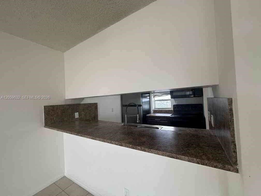 8620 N Sherman Circle 503 Property Photo 4