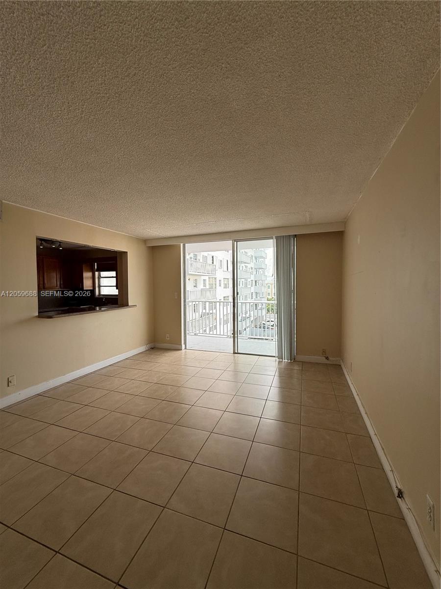 137 Golden Isles Drive 512 Property Photo 9