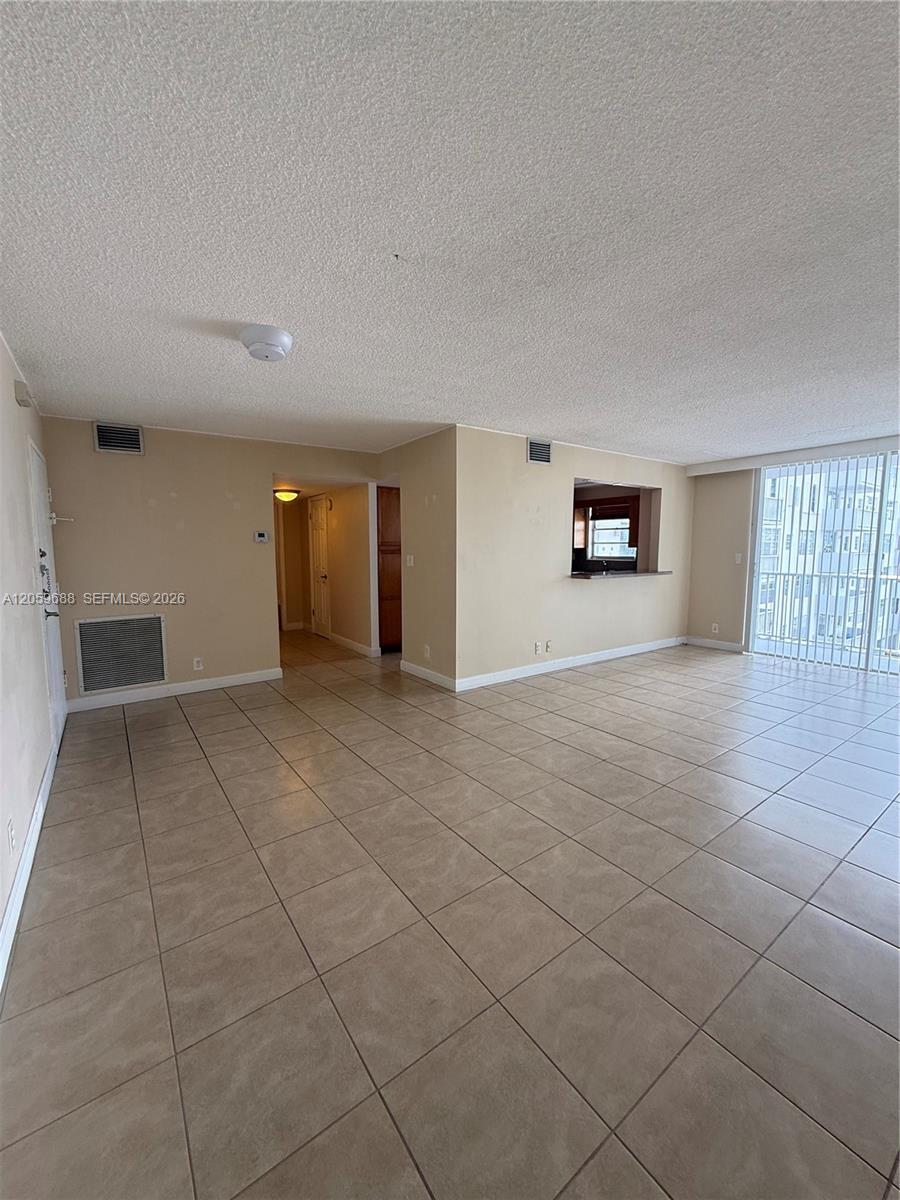 137 Golden Isles Drive 512 Property Photo 11