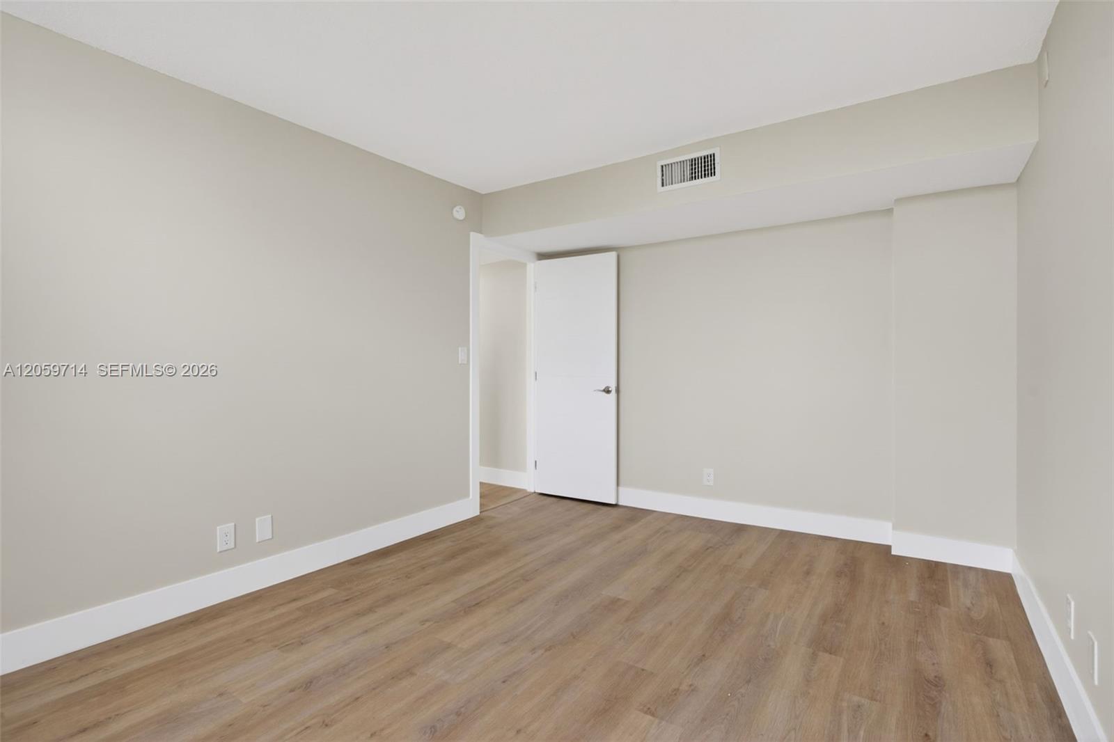 3090 N Course Drive 807 Property Photo 19