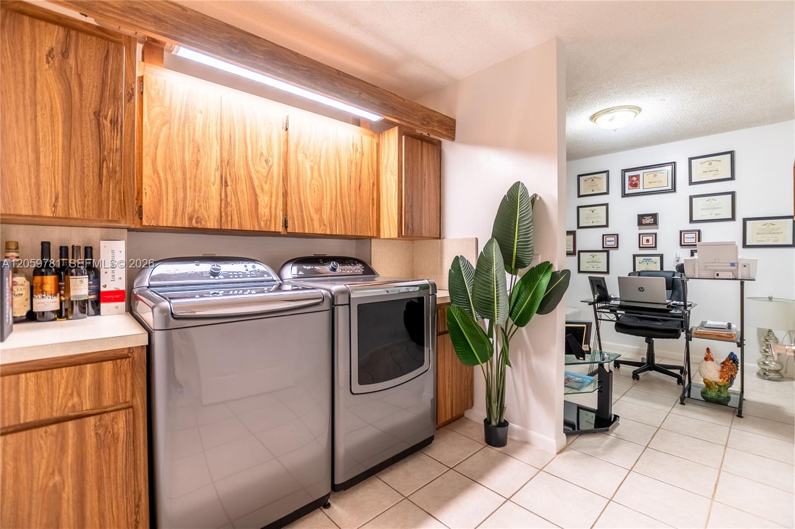 1508 S Whitehall 206 Property Photo 33