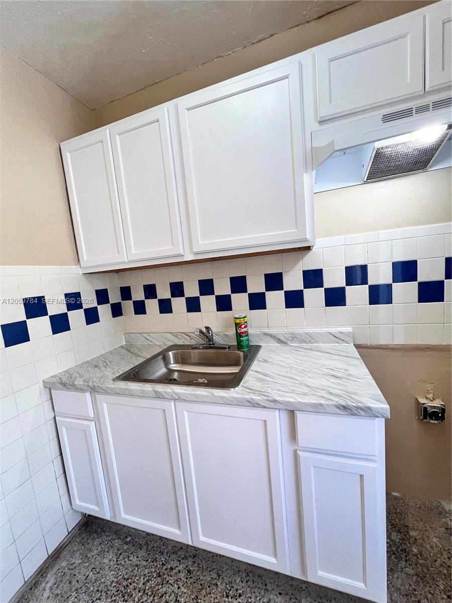 A12059784 Property Photo 4