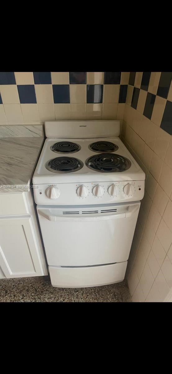 A12059784 Property Photo 6