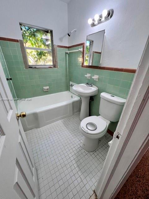 A12059784 Property Photo 10