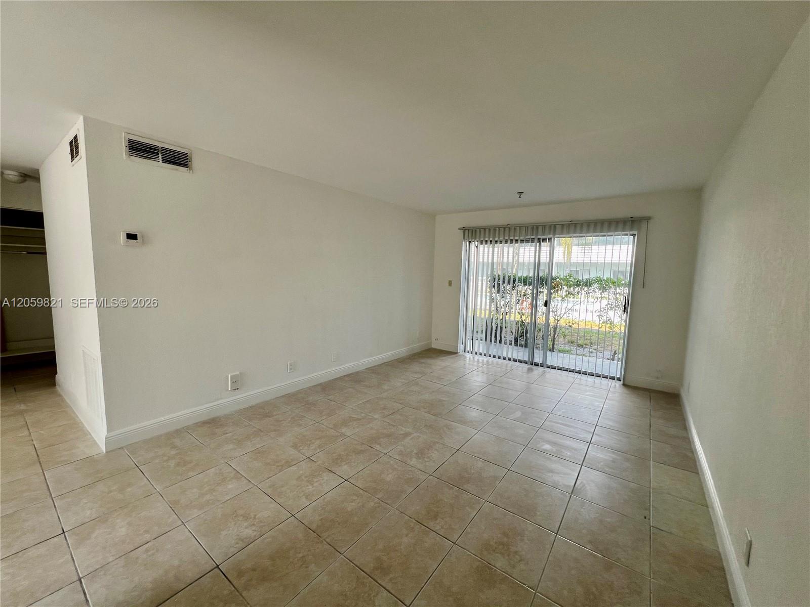 4251 Nw 5th Street 123 Property Photo 4