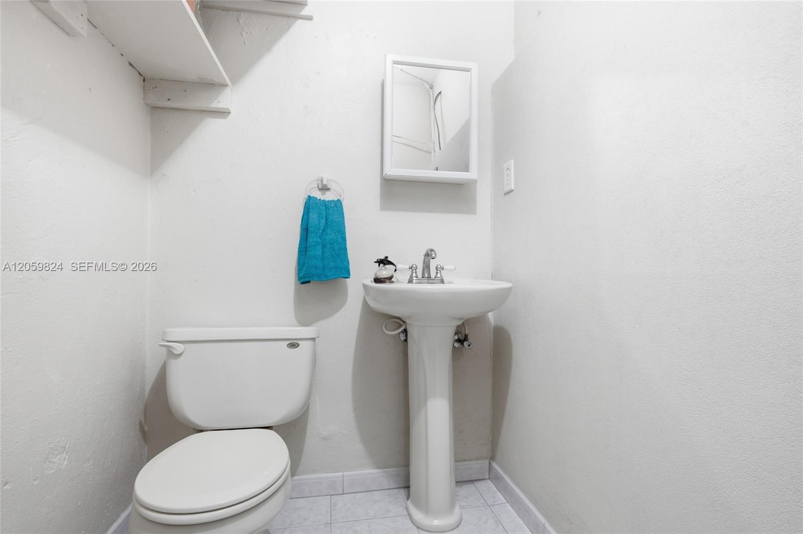 921 E 14 Street Property Photo 15