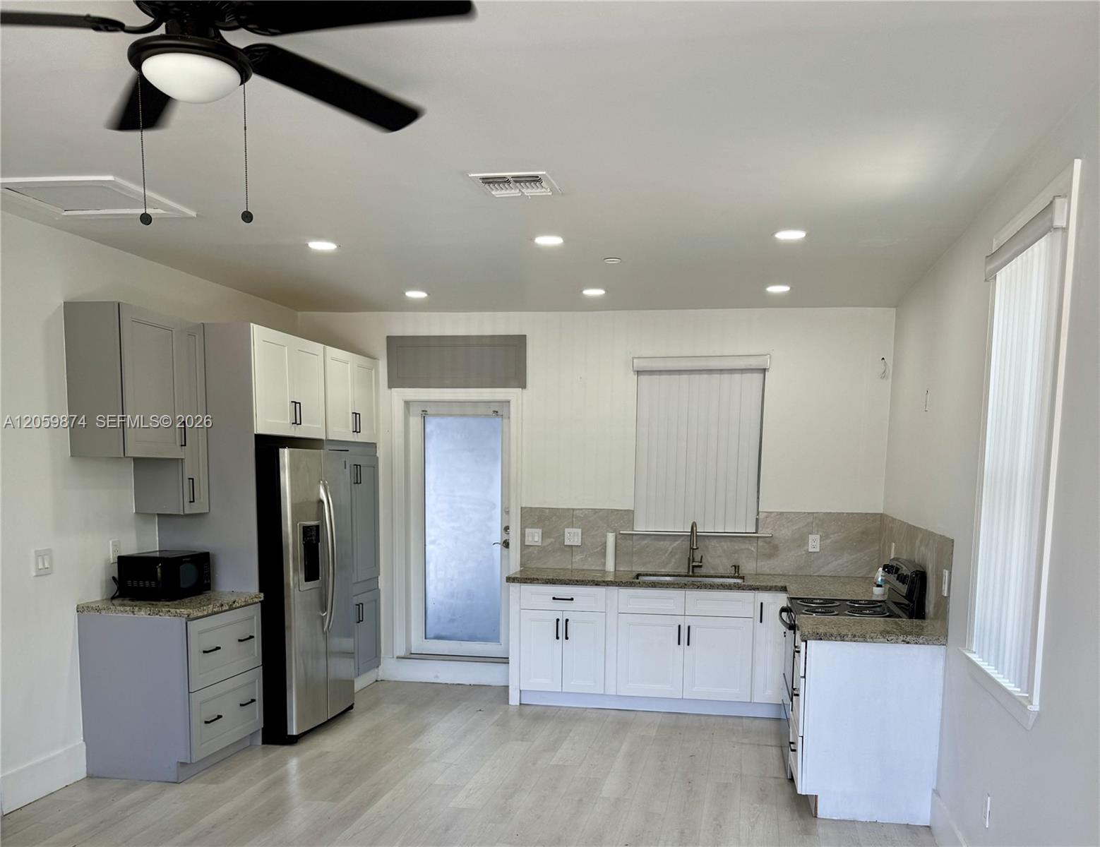 2130 Plunkett Court Property Photo 2
