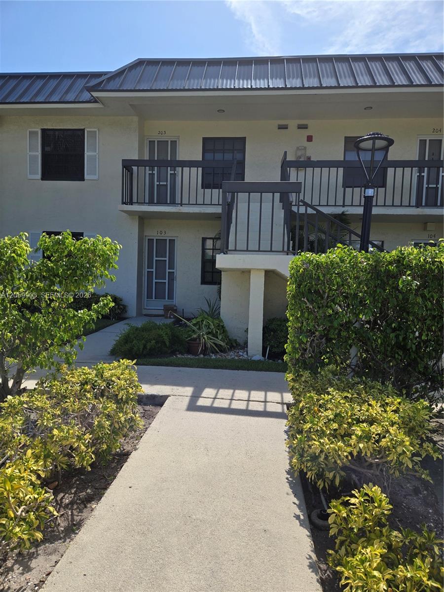 3020 Florida Boulevard 203-c Property Photo 1