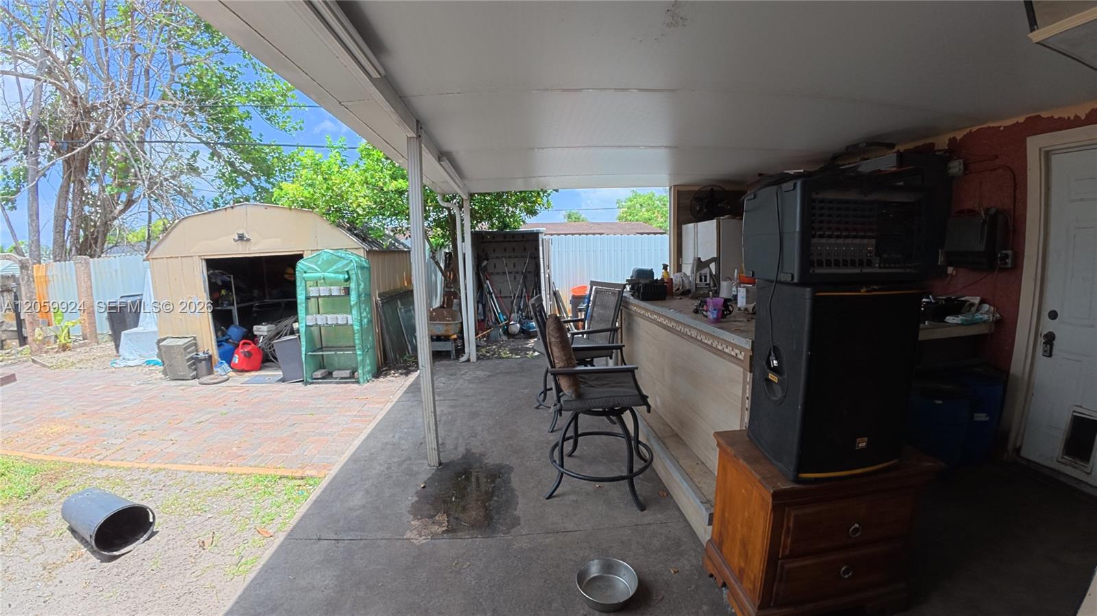 15737 Nw 40th Court Property Photo 14