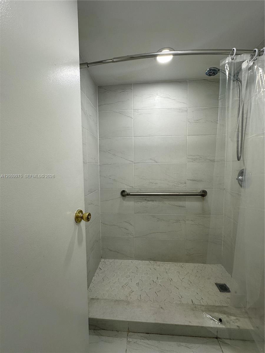 8990 Sw 24th Street 19 Property Photo 9