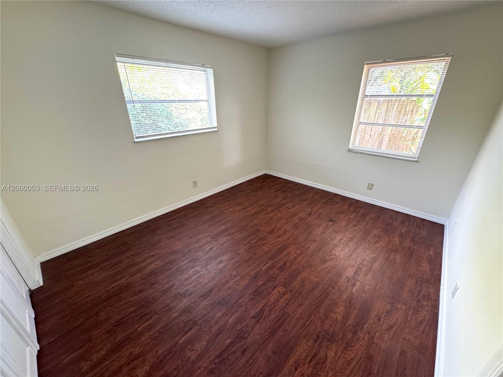 215 Nw 25th Street 5 Property Photo 7