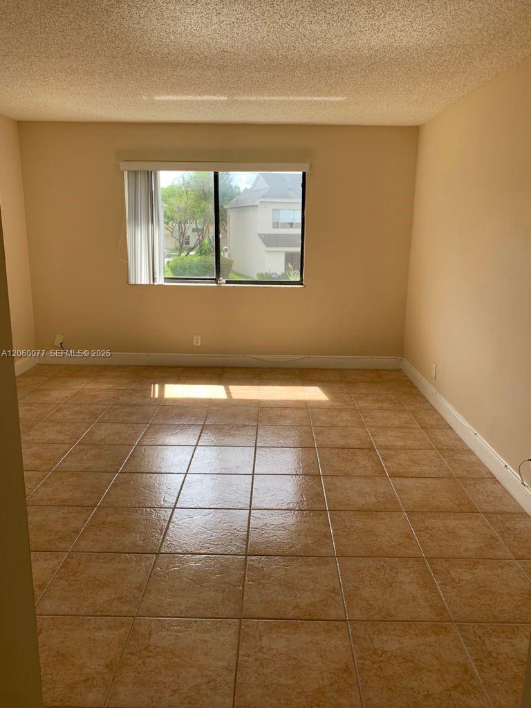 16581 Blatt Boulevard 206 Property Photo 6