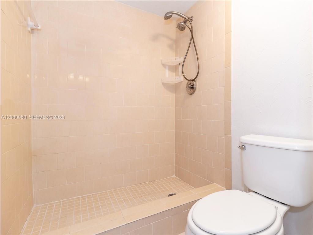 3992 N Pine Island Road 2a Property Photo 7