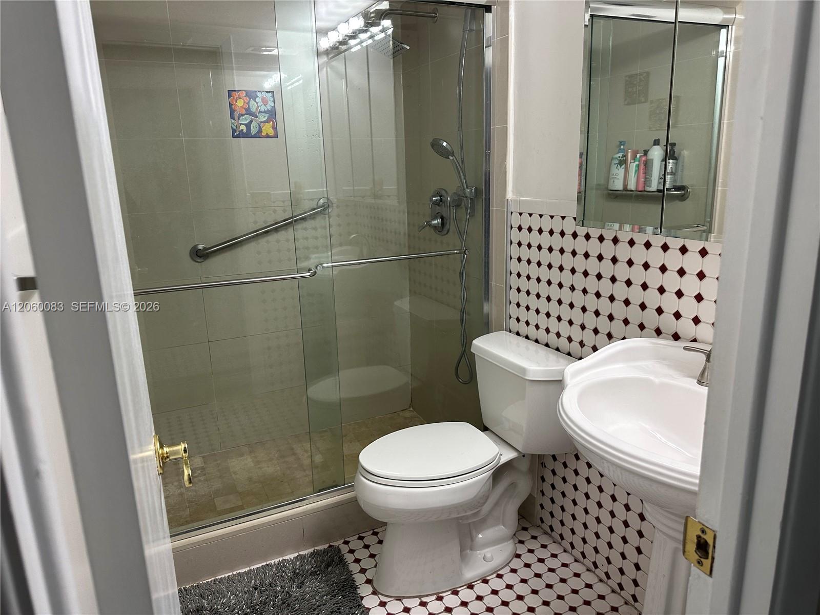 A12060083 Property Photo 11