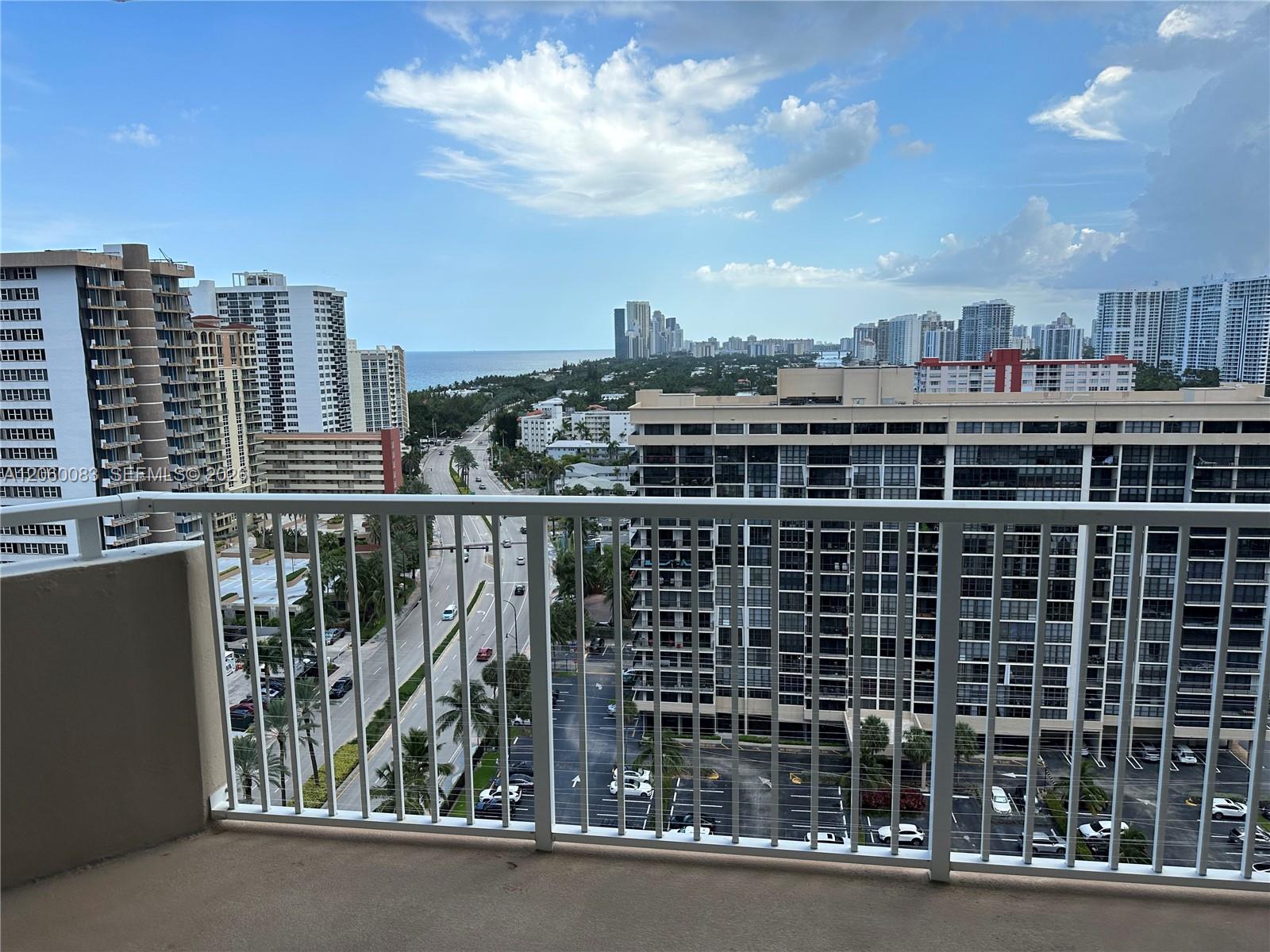 A12060083 Property Photo 25
