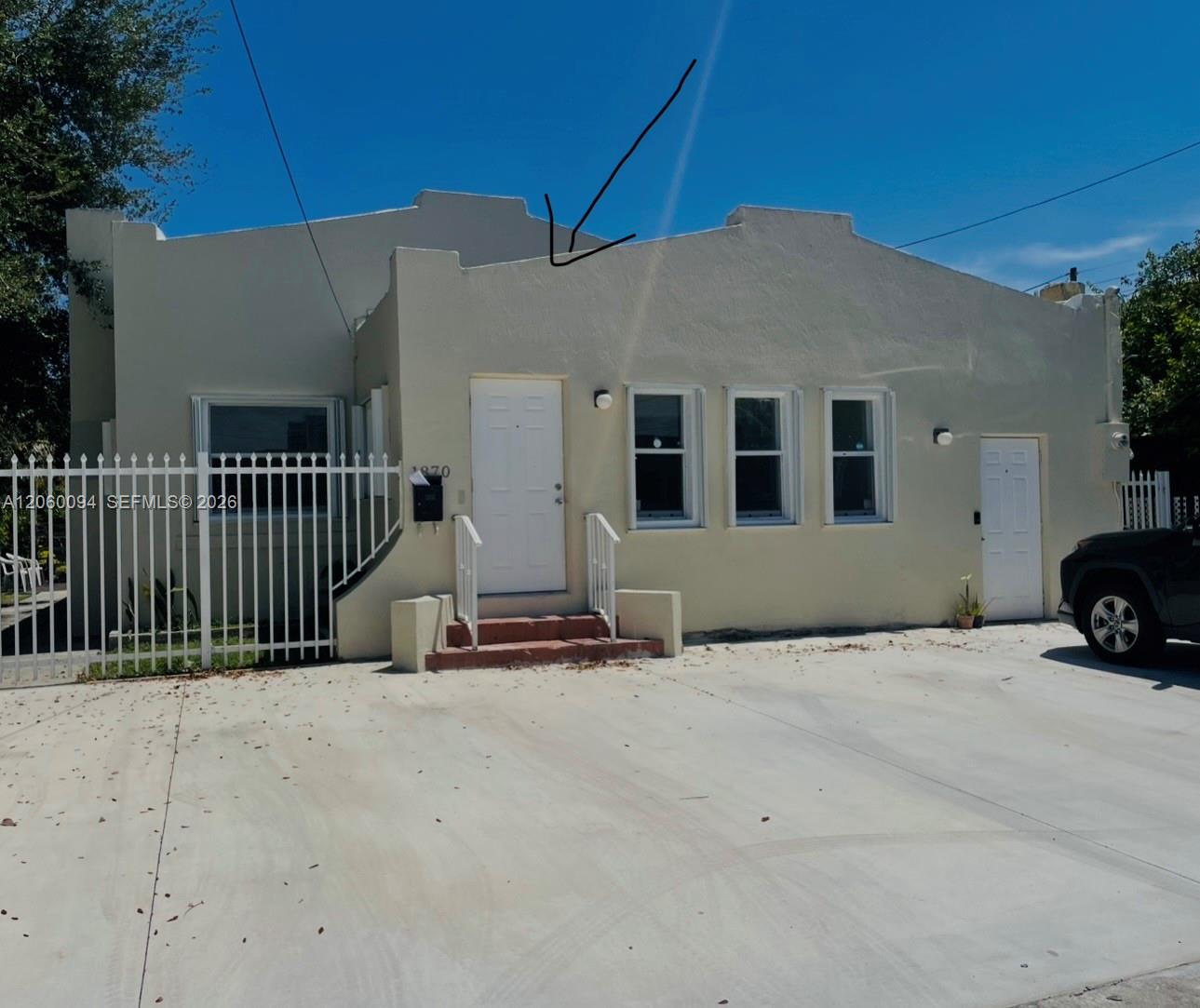 1870 NW 5th Street 1 Property Photo 1