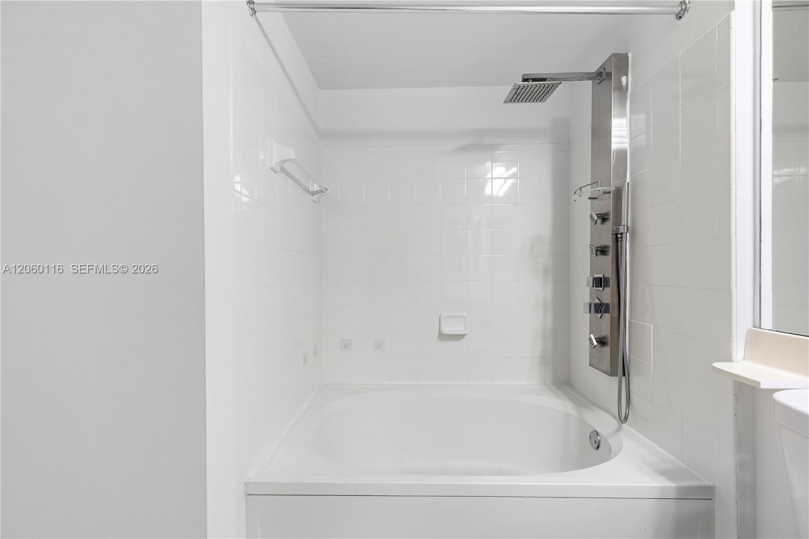 17150 N Bay Road 2320 Property Photo 10