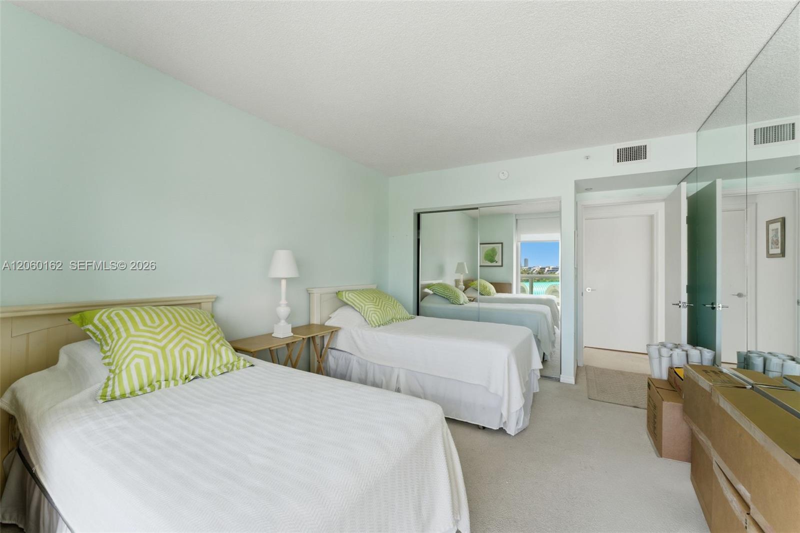 16400 Collins Avenue 544 Property Photo 19