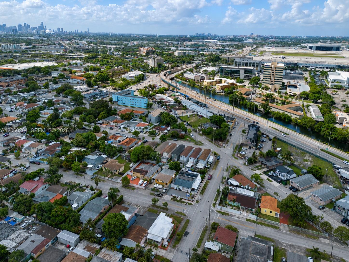 699 E Okeechobee Road Property Photo 12