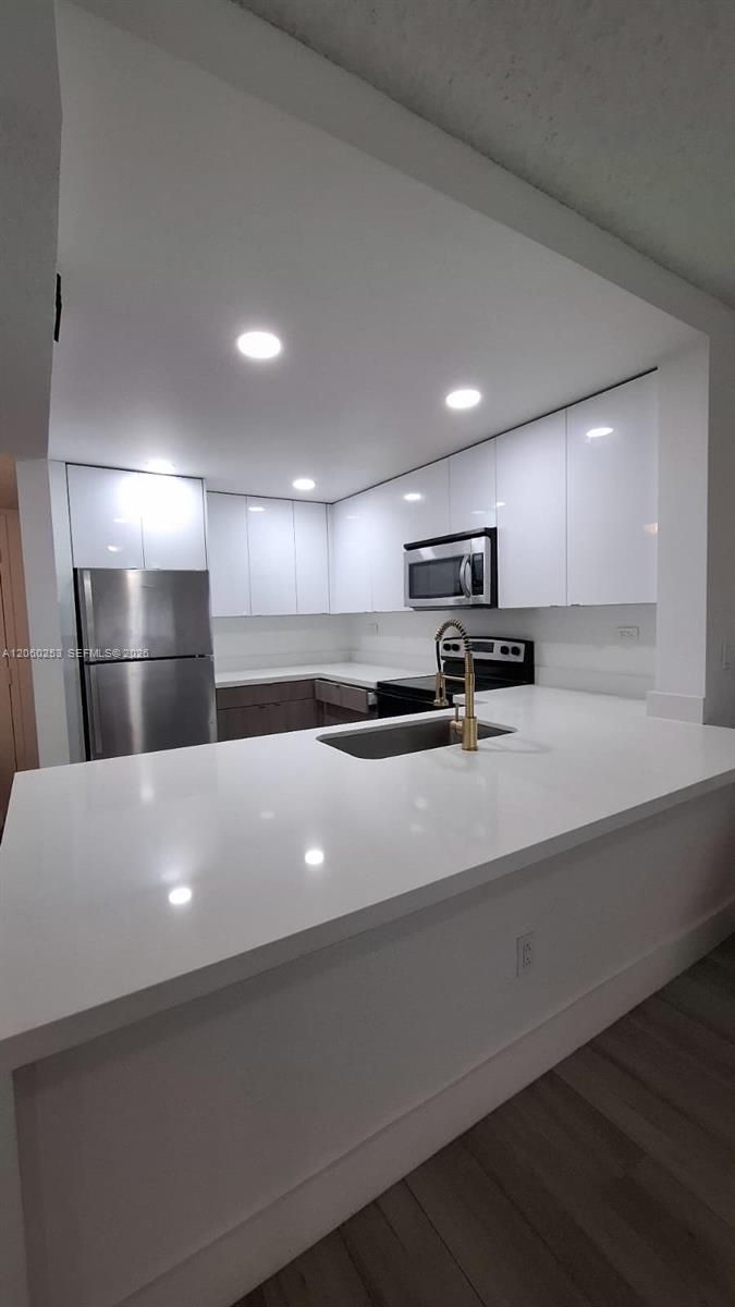 20860 San Simeon Way 108-6 Property Photo 5