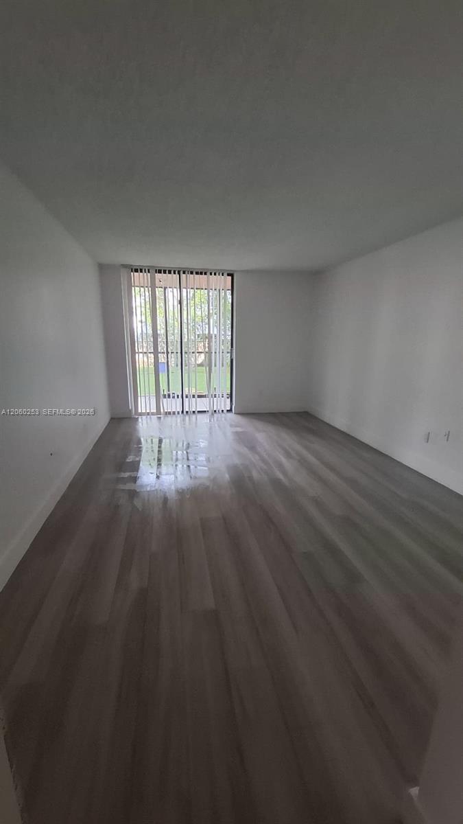 20860 San Simeon Way 108-6 Property Photo 9