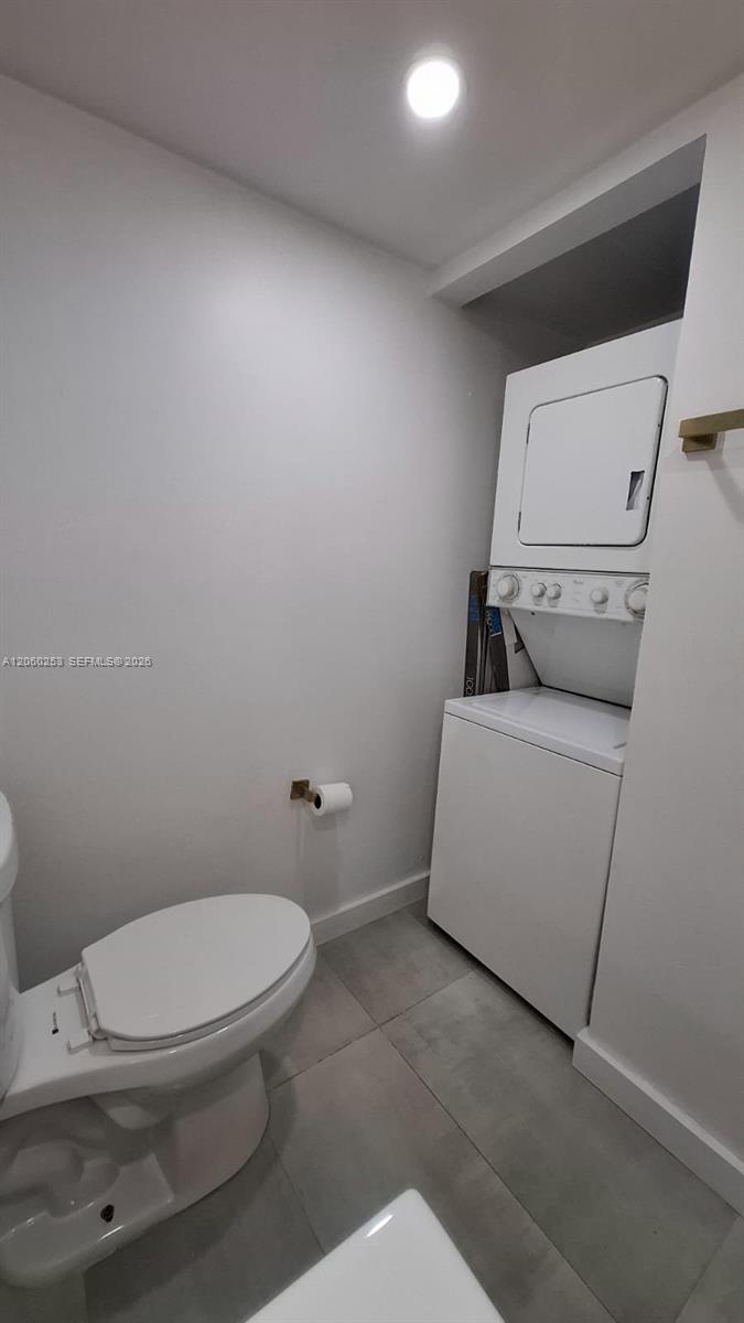 20860 San Simeon Way 108-6 Property Photo 14