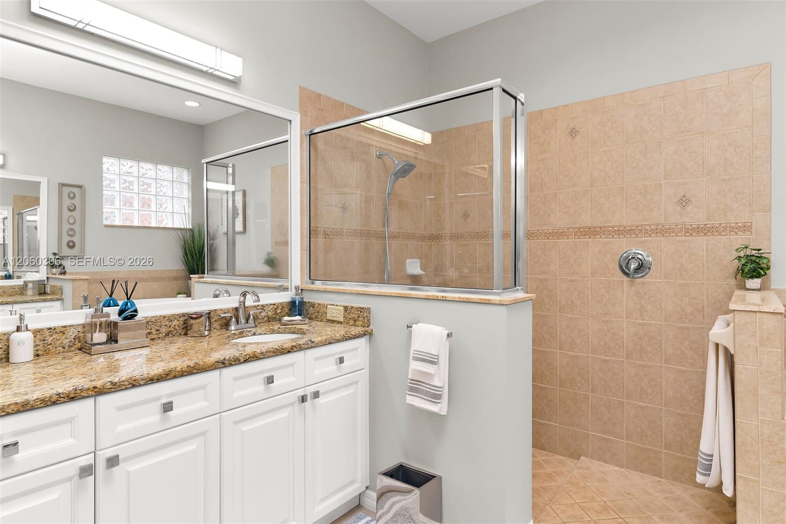 14610 Laguna Drive Property Photo 16