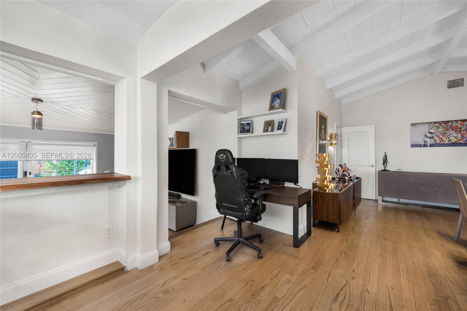 1324 Normandy Drive Property Photo 13