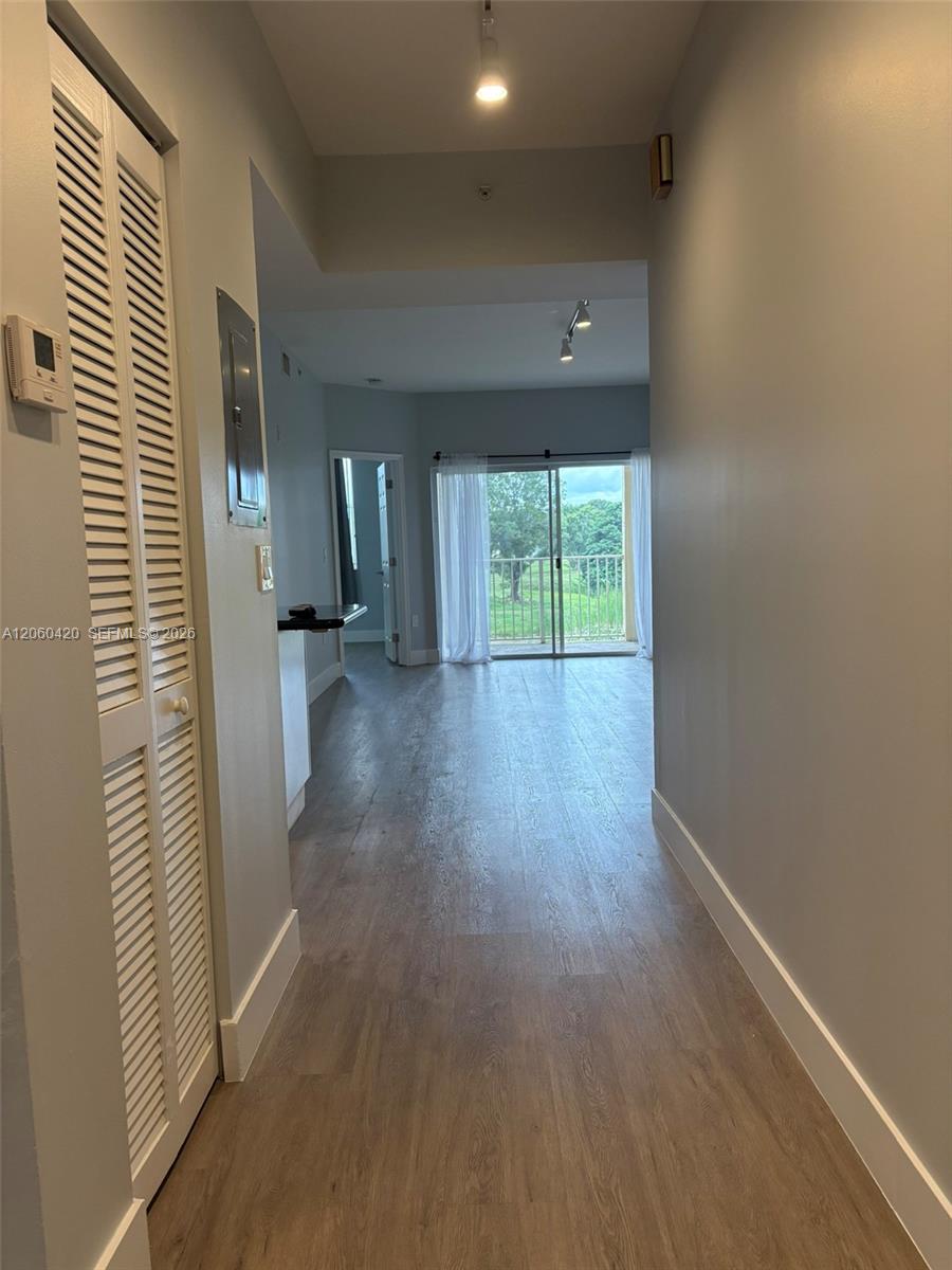 2100 Greenview Shores Boulevard 513 Property Photo 1