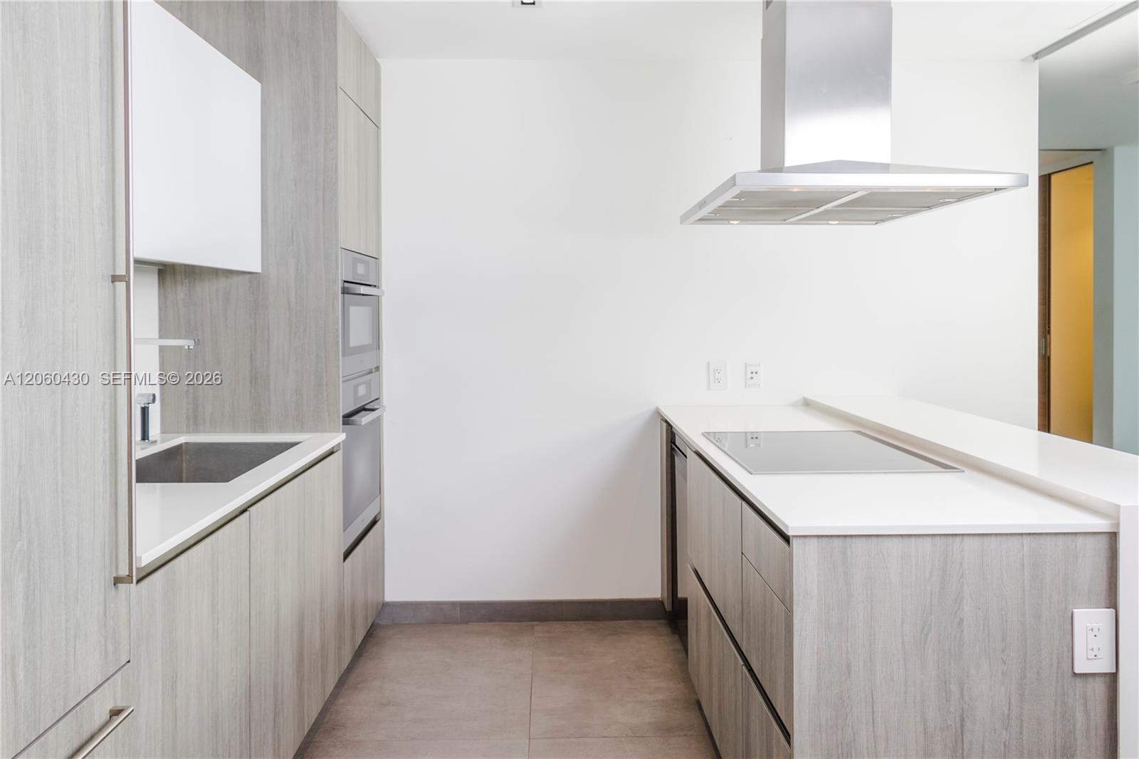 350 Ocean Drive 604n Property Photo 16