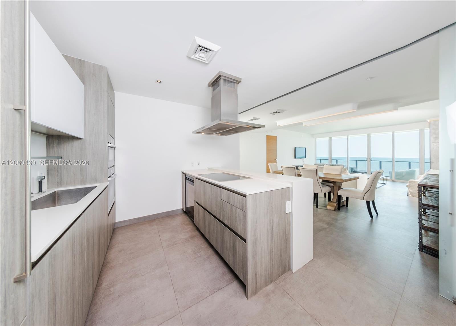350 Ocean Drive 604n Property Photo 17